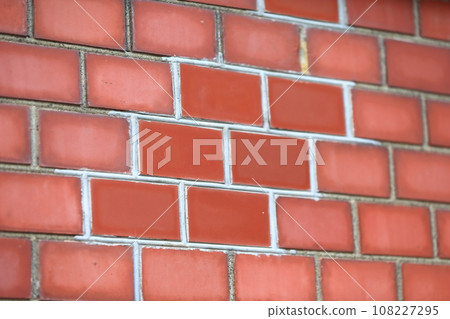 Decorating bricks and covering joints (Tokyo Station Marunouchi station building) Decorating bricks and covering joints (Tokyo Station Marunouchi station building) 108227295