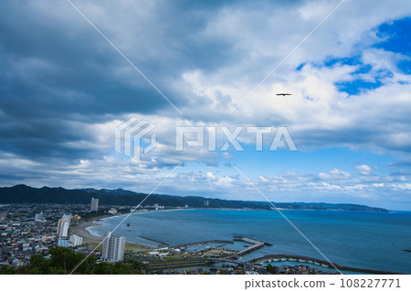 從魚水塚展望台眺望鴨川市 108227771