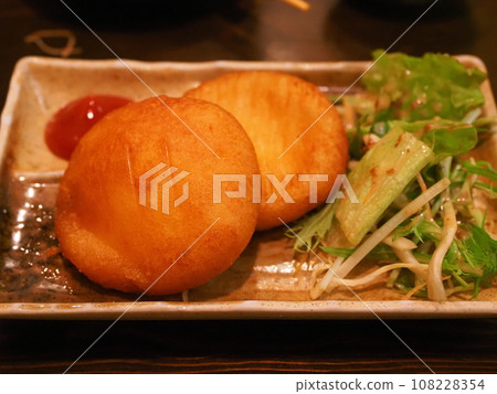 Izakaya cheese fries 108228354