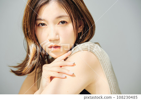 年輕女性的美麗形象 108230485