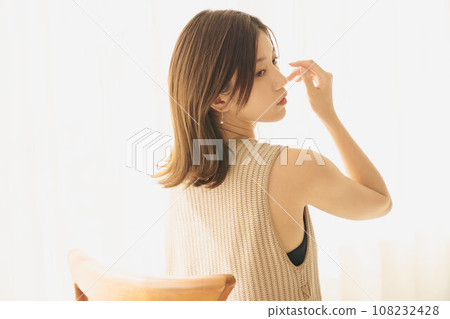 Beautiful woman portrait 108232428