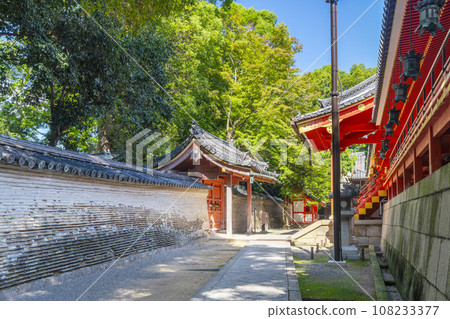 石清水八幡宮築地牆（信長牆）西門 108233377