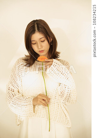 Pretty female portrait 108234215