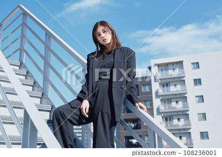 清爽的女商人 清爽的女商人 108236001