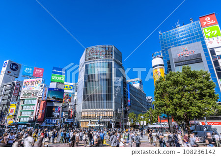 Japan's Tokyo cityscape October / National average / 6 consecutive weeks of decline ↓...Halloween is approaching...bustling Shibuya...=26th Japan's Tokyo cityscape October / National average / 6 consecutive weeks of decline ↓...Halloween is approaching...bustling Shibuya...=26th 108236142