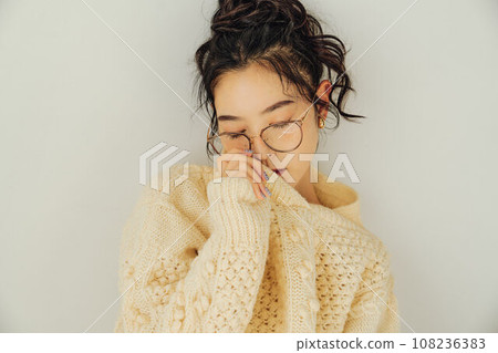 Portrait of a woman with glasses 108236383