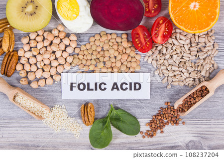 Healthy ingredients containing vitamin B9 and minerals. Nutritious eating Healthy ingredients containing vitamin B9 and minerals. Nutritious eating 108237204