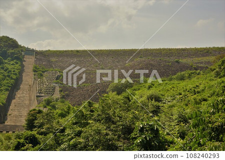 The embankment of Aratosawa Dam from downstream 108240293