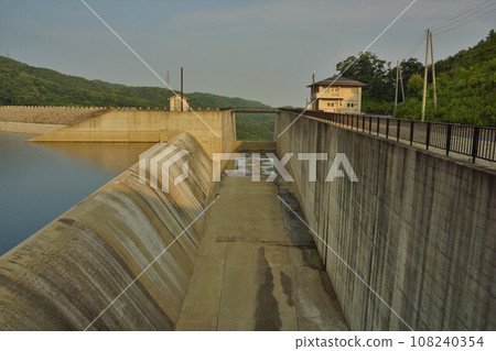 Futatsuishi Dam spillway 108240354