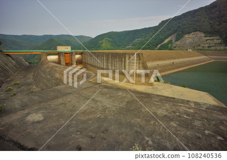 漆澤水壩堤壩和溢洪道 漆澤水壩堤壩和溢洪道 108240536