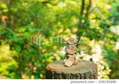 Takachiho, Tenyasu River, stone pagoda Takachiho, Tenyasu River, stone pagoda 108240806
