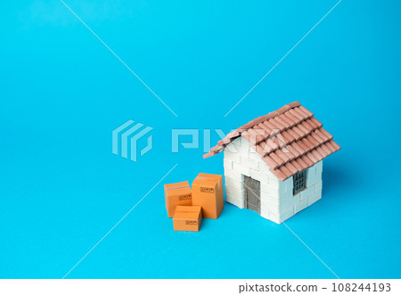 House and boxes. Home delivery of purchases. Home moving services. Online orders. 108244193