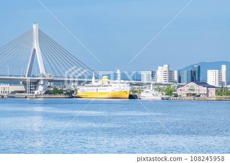 Aomori City, Aomori Prefecture, Aomori Bay Bridge and Seikan Ferry Memorial Ship Hakkodamaru seen from Aomori Bay 108245958