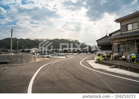 [Important Traditional Building Preservation District] Kasashima townscape and Higashiyama, Honjima, Marugame City, Kagawa Prefecture 108250255