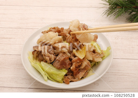 白菜炒牛雜 108250528