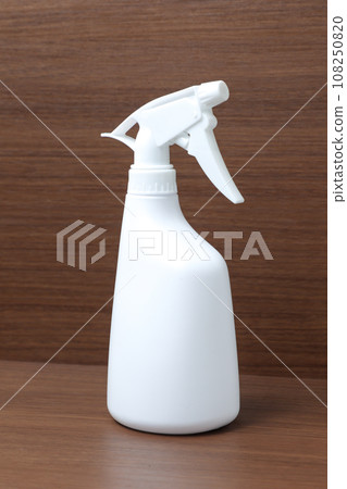 Spray, mist, mist, mist spray, watering, daily necessities, household goods, tools, water, disinfectant spray, flowers, plants, gardening Spray, mist, mist, mist spray, watering, daily necessities, household goods, tools, water, disinfectant spray, flowers, plants, gardening 108250820
