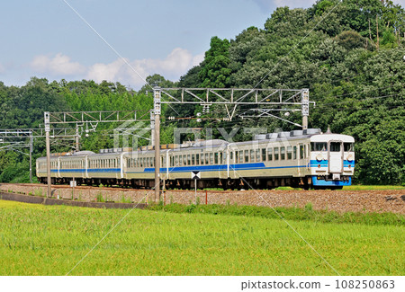 Hokuriku Main Line Hosorogi-Awara Onsen JR West 475 series A11+A04 formation (Kanazawa) Hokuriku Main Line Hosorogi-Awara Onsen JR West 475 series A11+A04 formation (Kanazawa) 108250863