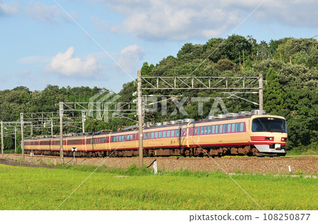 北陸本線細羅木蘆原溫泉JR西485系列A05編隊(京都)雷長 108250877