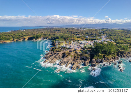 無人機|從海上鳥瞰懸崖上的旅遊景點東尋坊|福井縣堺市(10月拍攝) 無人機|從海上鳥瞰懸崖上的旅遊景點東尋坊|福井縣堺市(10月拍攝) 108255187