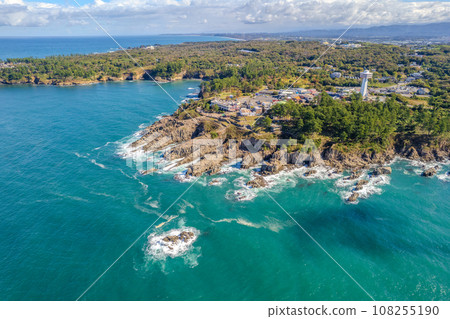 Drone | Aerial view of Tojinbo, a tourist attraction on a cliff, from the sea | Sakai City, Fukui Prefecture (taken in October) 108255190