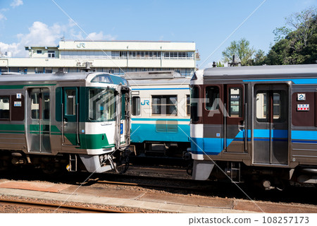 [德島站] 早晨車輛來來往往的德島駕駛站 108257173