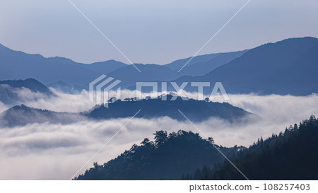 武田在雲彩海的城堡廢墟 108257403