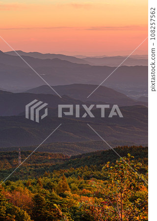 Spectacular views of the mountains bathed in the morning glow from the Bandai Azuma Skyline Spectacular views of the mountains bathed in the morning glow from the Bandai Azuma Skyline 108257562