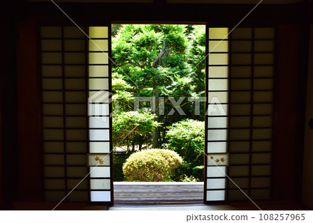 Fudan-in Temple (Sesshu-ji Temple) in early summer, Higashiyama Ward, Kyoto Fudan-in Temple (Sesshu-ji Temple) in early summer, Higashiyama Ward, Kyoto 108257965