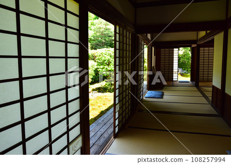 Fudan-in Temple (Sesshu-ji Temple) in early summer, Higashiyama Ward, Kyoto Fudan-in Temple (Sesshu-ji Temple) in early summer, Higashiyama Ward, Kyoto 108257994