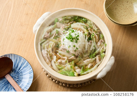 豬肚和小屋松樹鍋 108258176