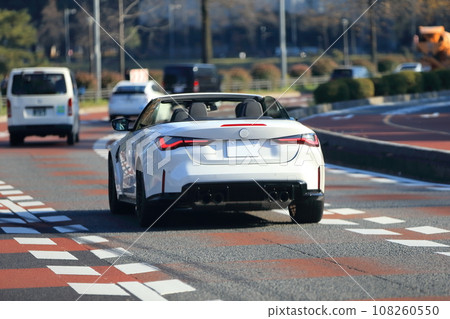 白色敞篷車圖片 108260550