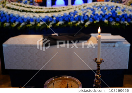 candle 108260666