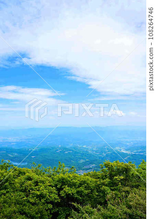 Beppu Bay from the summit of Mt. Tsurumi, Oita Prefecture 108264746