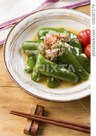 boiled green pepper boiled green pepper 108267274
