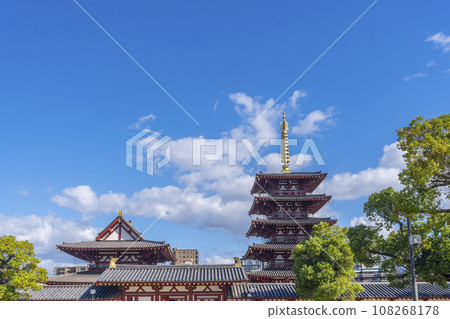 Shitennoji on a clear day (Five-storied pagoda, Nishijyumon, west corridor) Shitennoji on a clear day (Five-storied pagoda, Nishijyumon, west corridor) 108268178