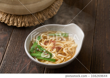 Ramen with offal hot pot 108269644