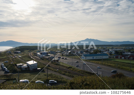 Hama Koshimizu Maehama campsite and townscape seen from the Furetoy Observation Deck in Koshimizu Town, Hokkaido 108275646