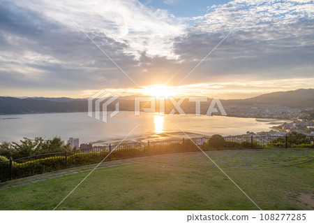 Sunset at Suwa lake view from Tateishi Park Sunset at Suwa lake view from Tateishi Park 108277285