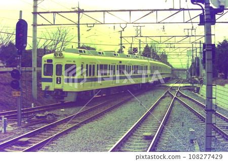 老5000級5064F從成城學園前出發,前往國分寺懸崖線,1977年1月22日 老5000級5064F從成城學園前出發,前往國分寺懸崖線,1977年1月22日 108277429