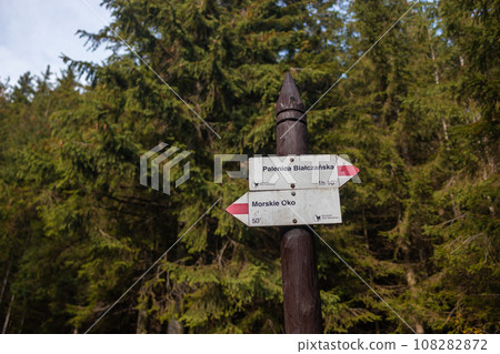 Morskie oko, Poland. Trail marker in High Tatras in Poland 108282872