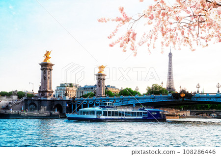 Bridge of Alexandre III, Paris, France Bridge of Alexandre III, Paris, France 108286446