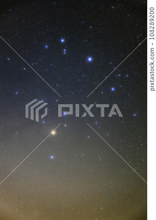 Winter starscape: rising Scorpio close-up 108289200