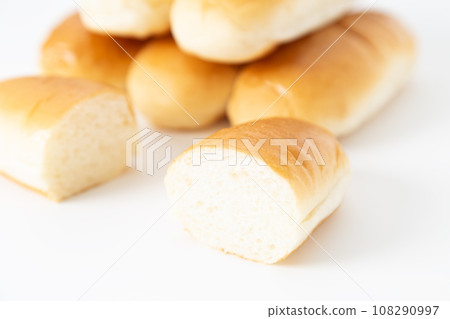 Koppepan white background 108290997