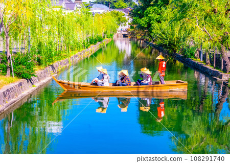 Kurashiki Bikan Historical Quarter and Sightseeing Riverboat 108291740
