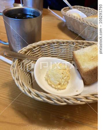 美味的咖啡店食物 美味的咖啡店食物 108291793