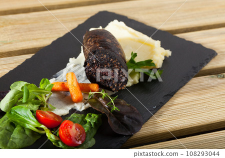 Blood sausage with rice Blood sausage with rice 108293044
