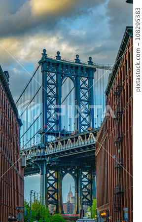 Dumbo in Brooklyn (looking at Manhattan, New York) Dumbo in Brooklyn (looking at Manhattan, New York) 108295383