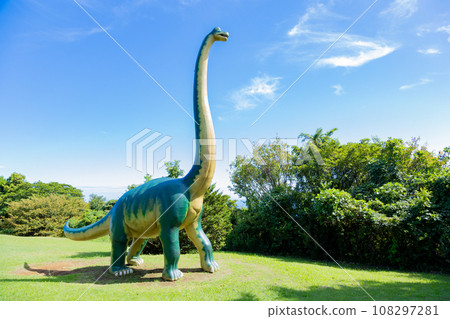 A dinosaur park perfect for the Year of the Dragon, Shizuoka Prefecture 108297281