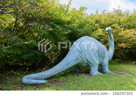 A dinosaur park perfect for the Year of the Dragon, Shizuoka Prefecture 108297303