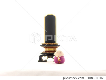 Memorial tablet for memorial service on hand Image of end of life 3 108300107